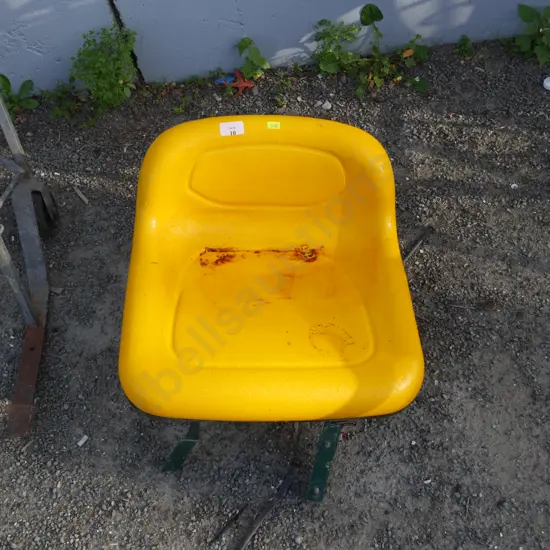 Tractor seat