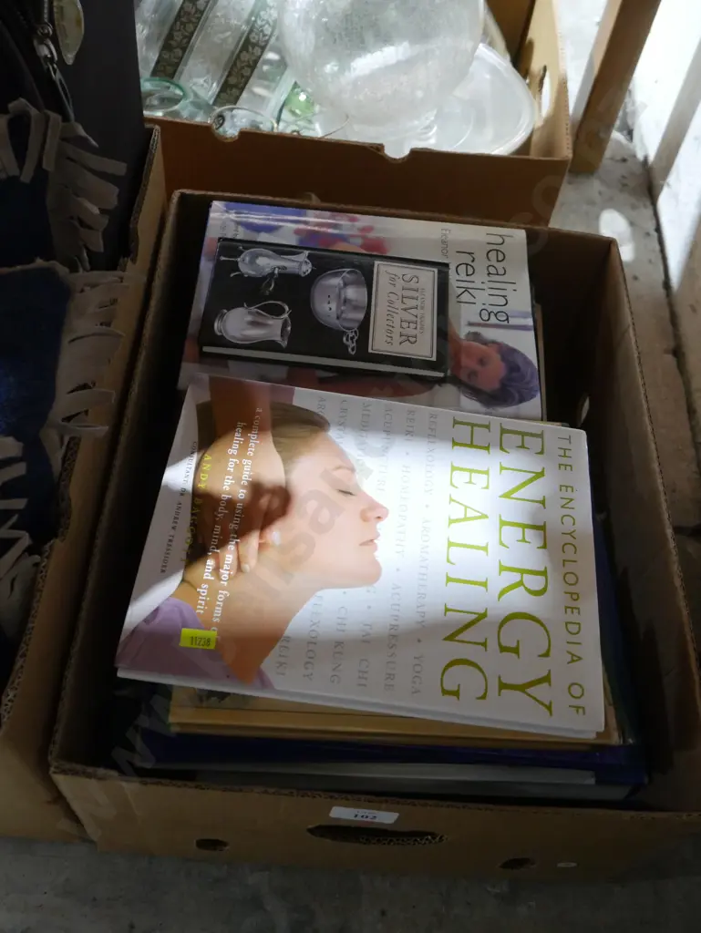 Books Image 1++