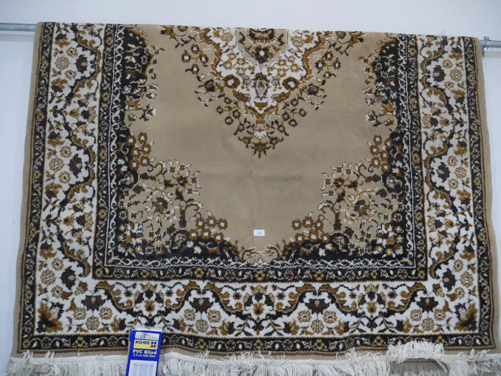 Floor rug Image 1++
