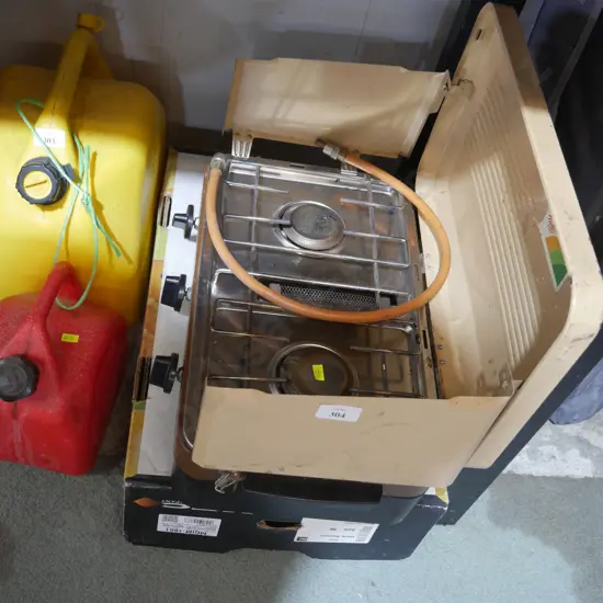 Two burner camp cooker with grill
