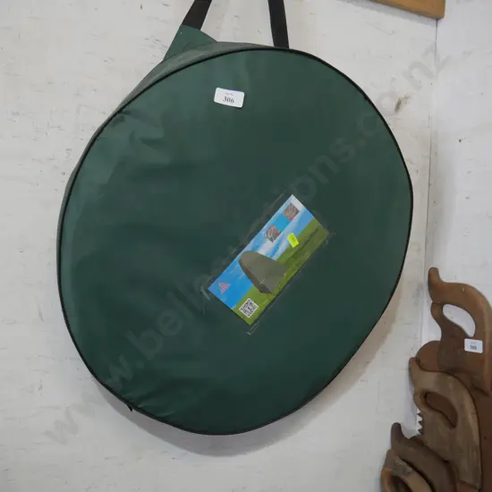 Pop-up tent