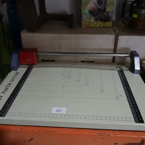 Guillotine