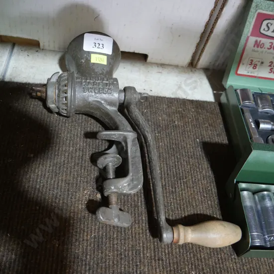 Hand mincer