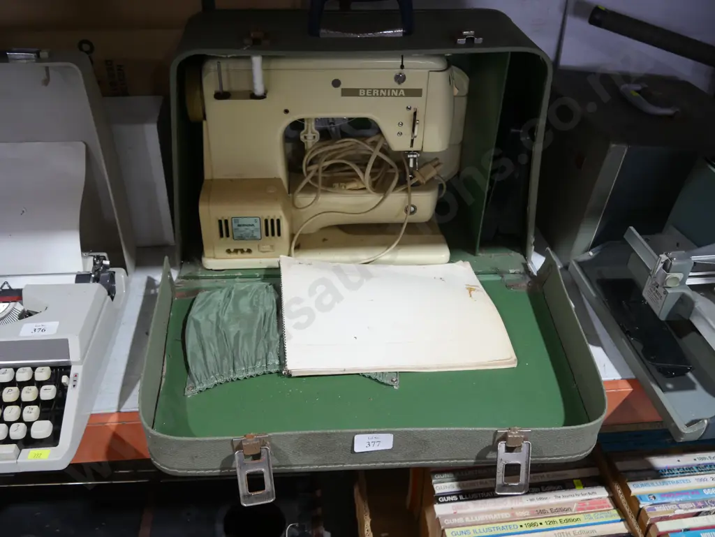 Bernina sewing machine Image 1++