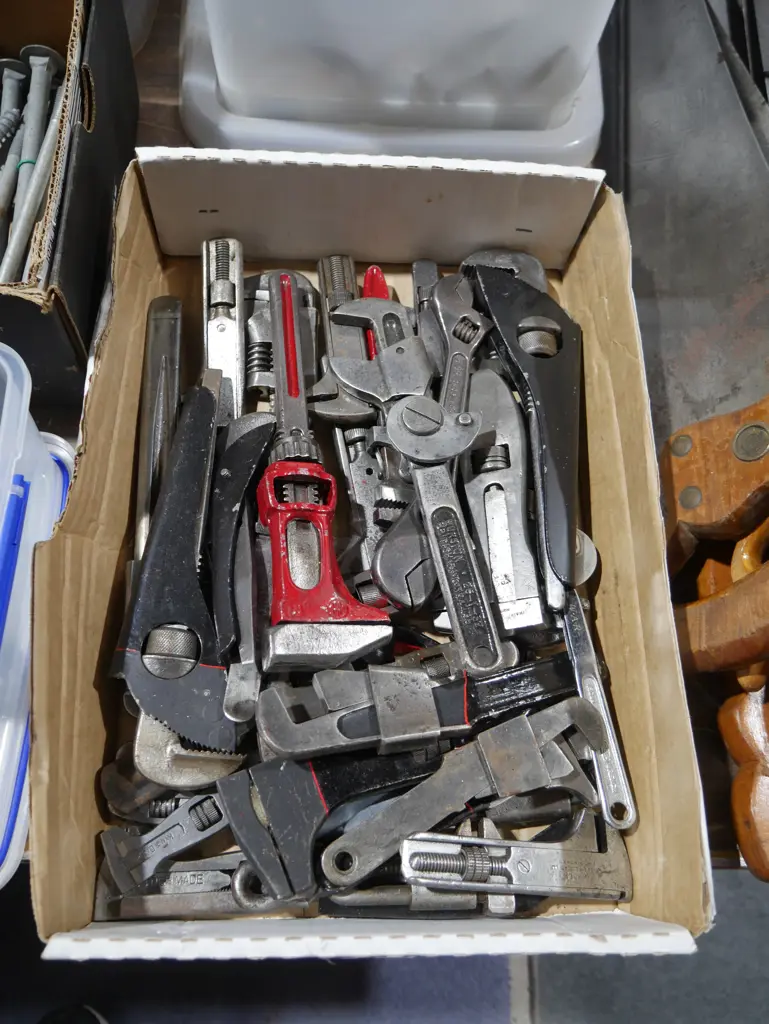 Wrenches Image 1++