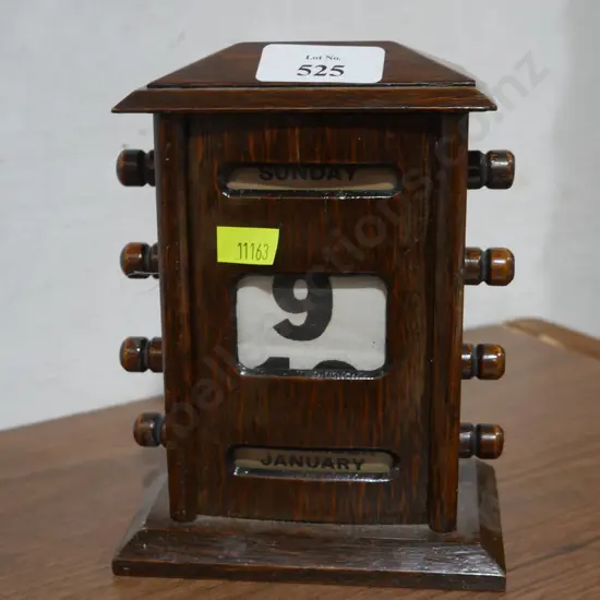 Oak calendar