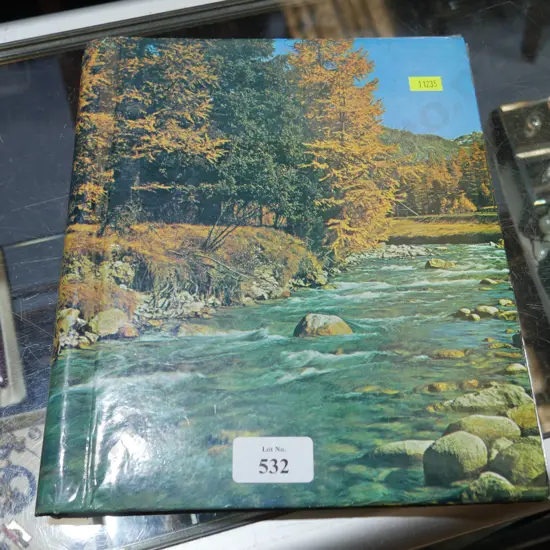 Album of banknotes