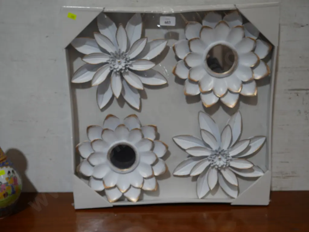 4 piece flower wall decors Image 1++