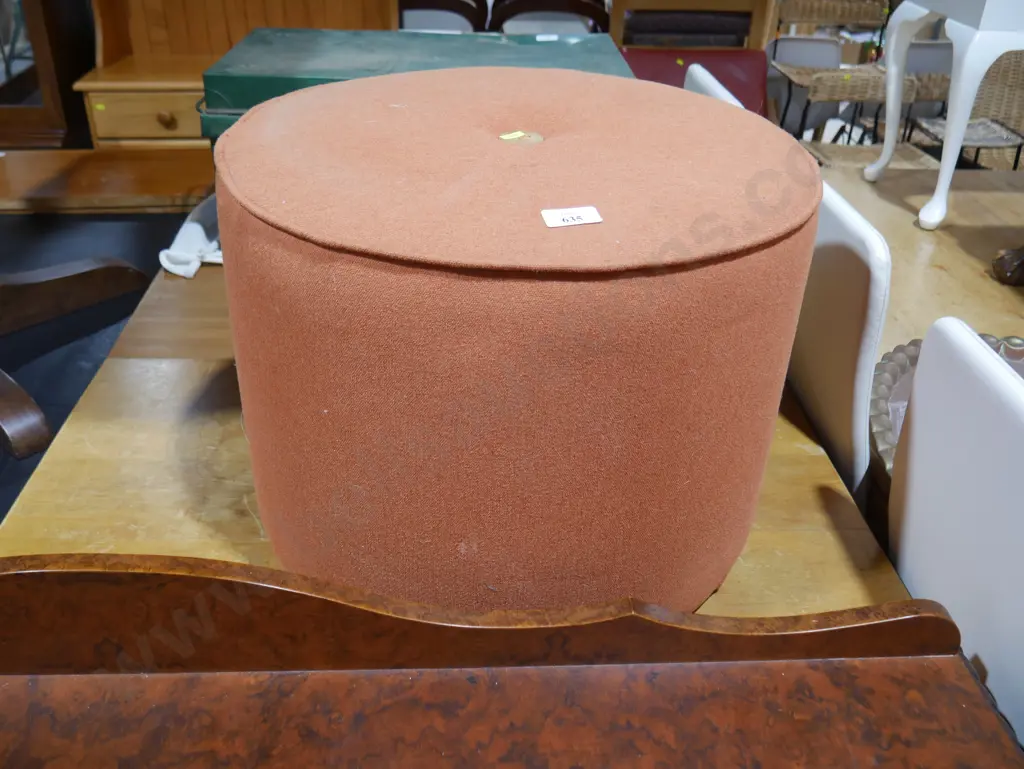 Footstool Image 1++