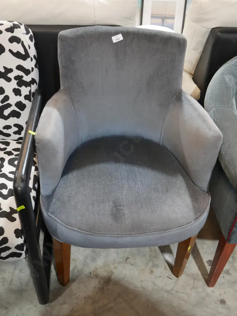 Tub chair Image 1++