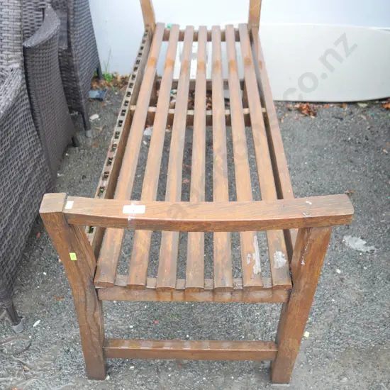 Bench seat