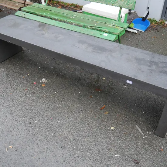 Outdoor bench seat