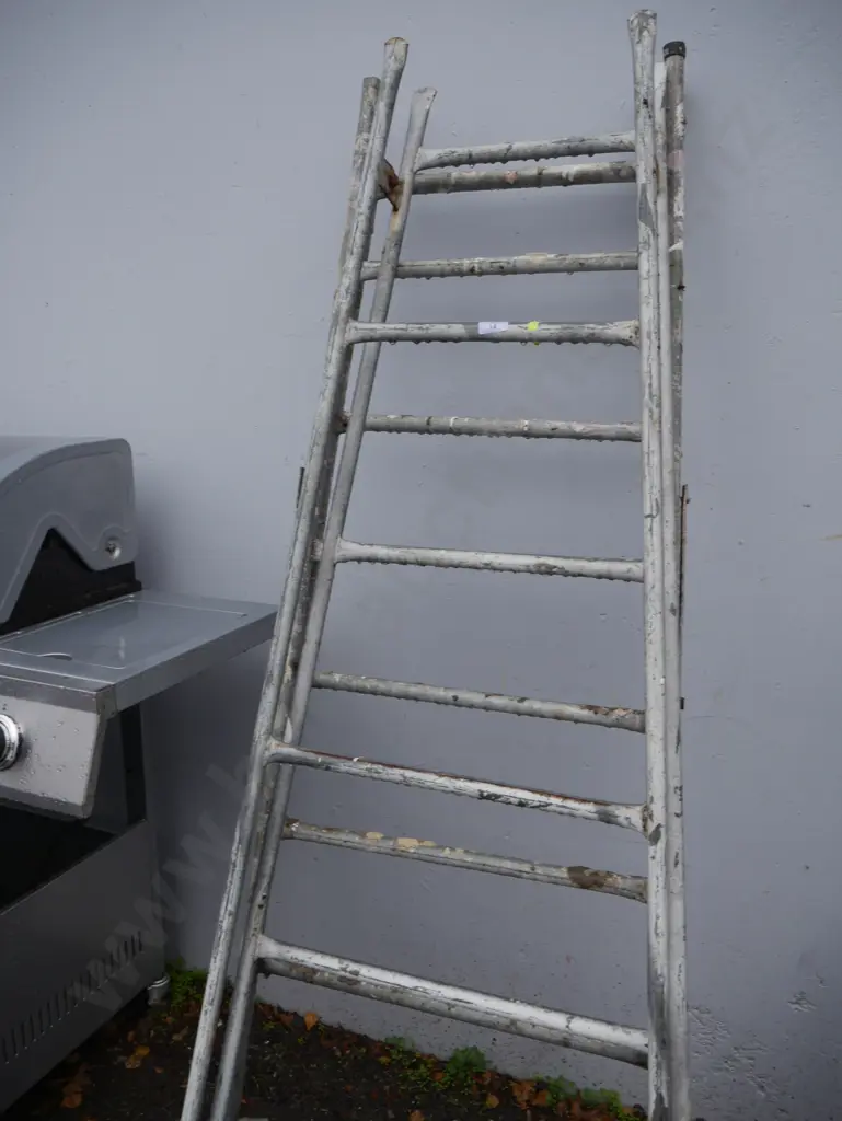 Scaffolding frames Image 1++