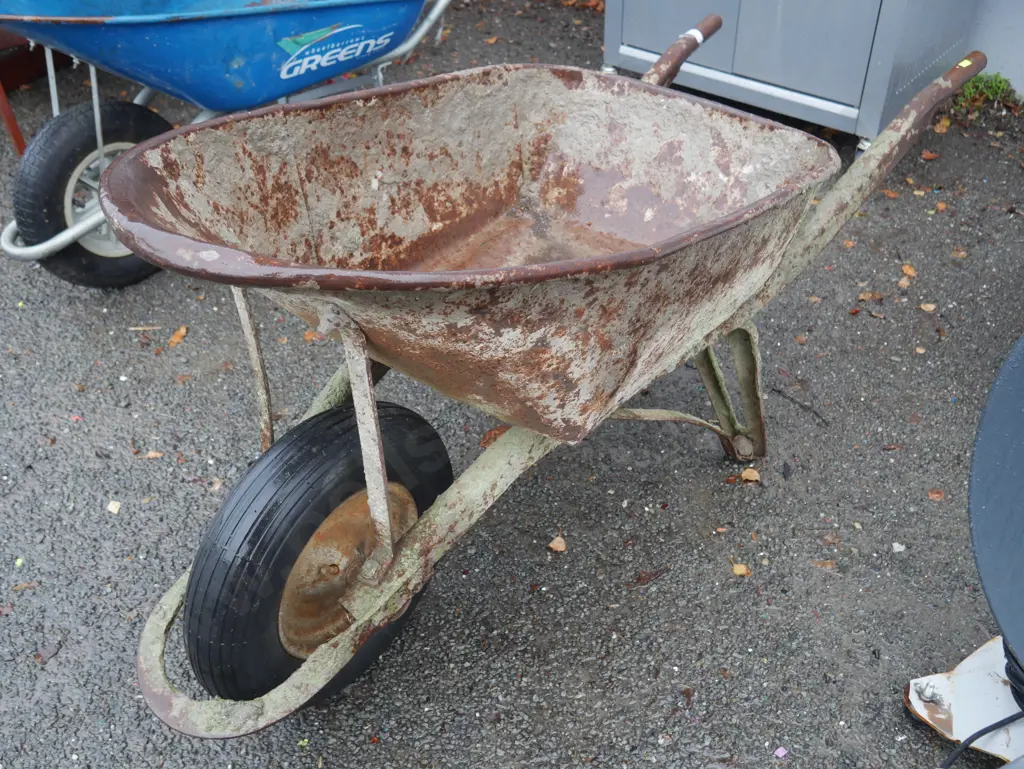 Wheelbarrow Image 1++