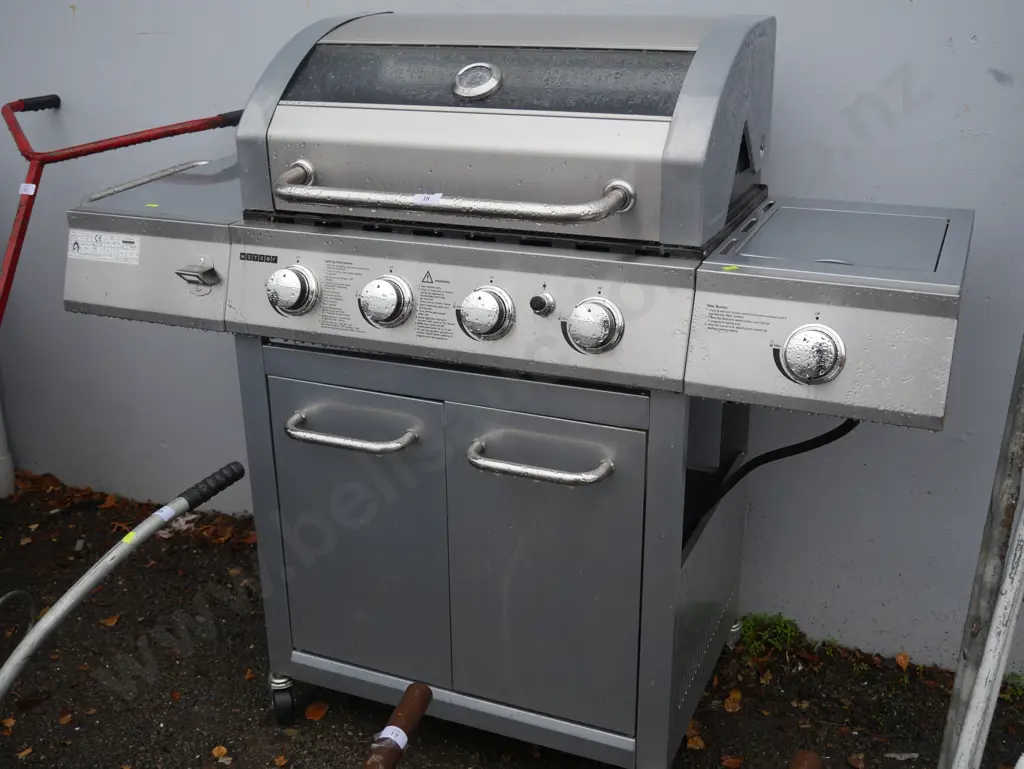 Meteor gas BBQ Image 1++