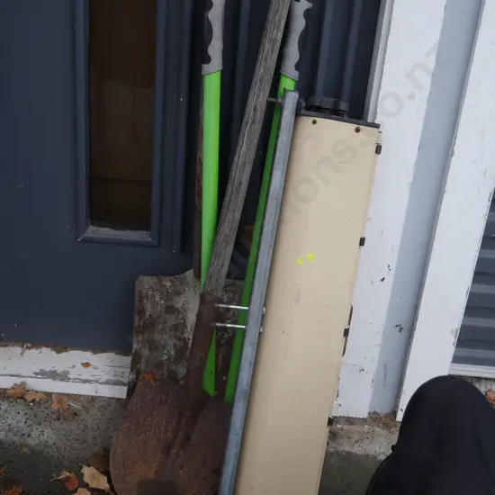Clothes line etc