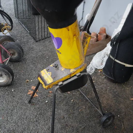 Garden mulcher