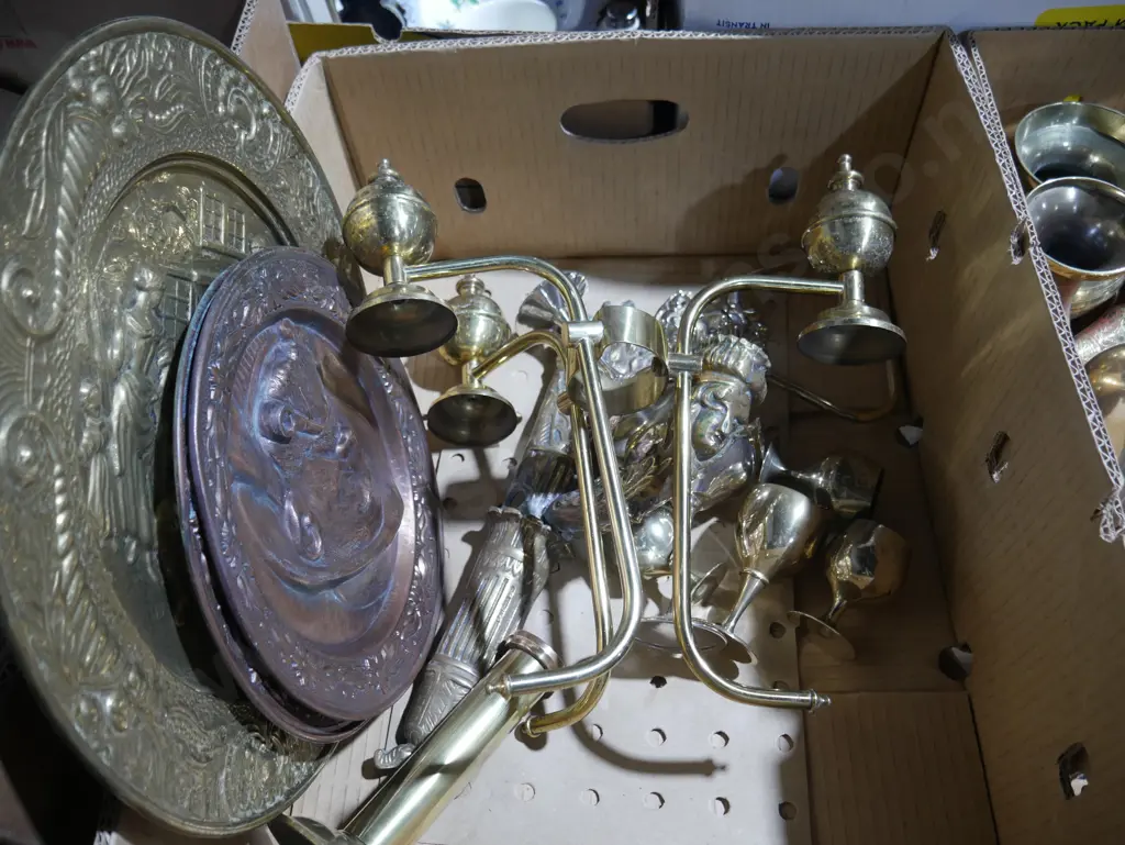 Brass and copper ware Image 1++