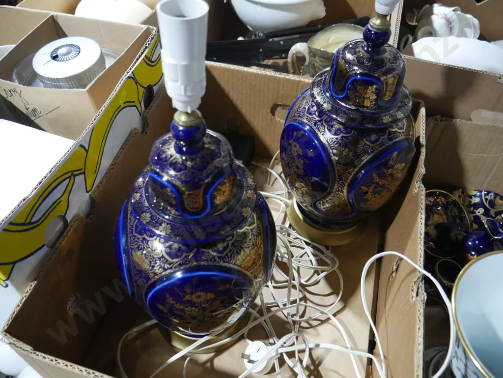 2 lamps Image 1++