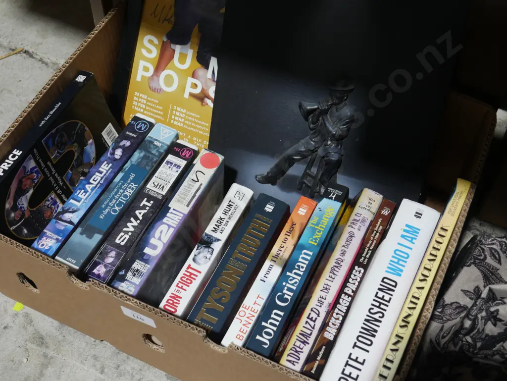 Books Image 1++