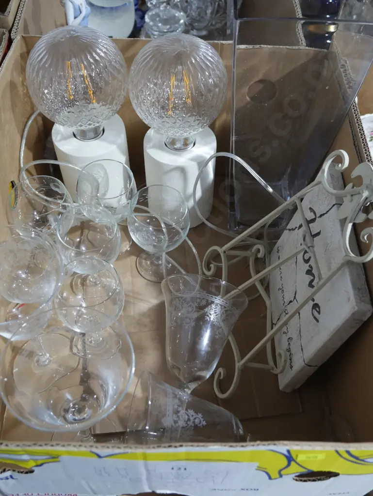 Glasses, lamps Image 1++