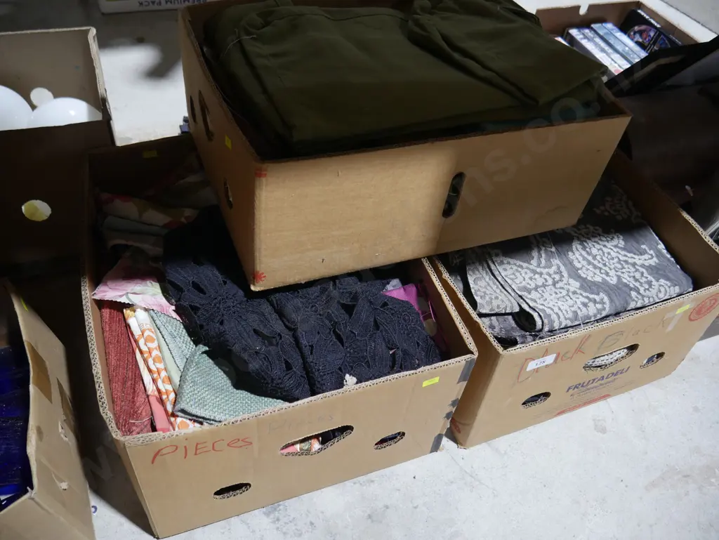 Fabric 3 Boxes Image 1++