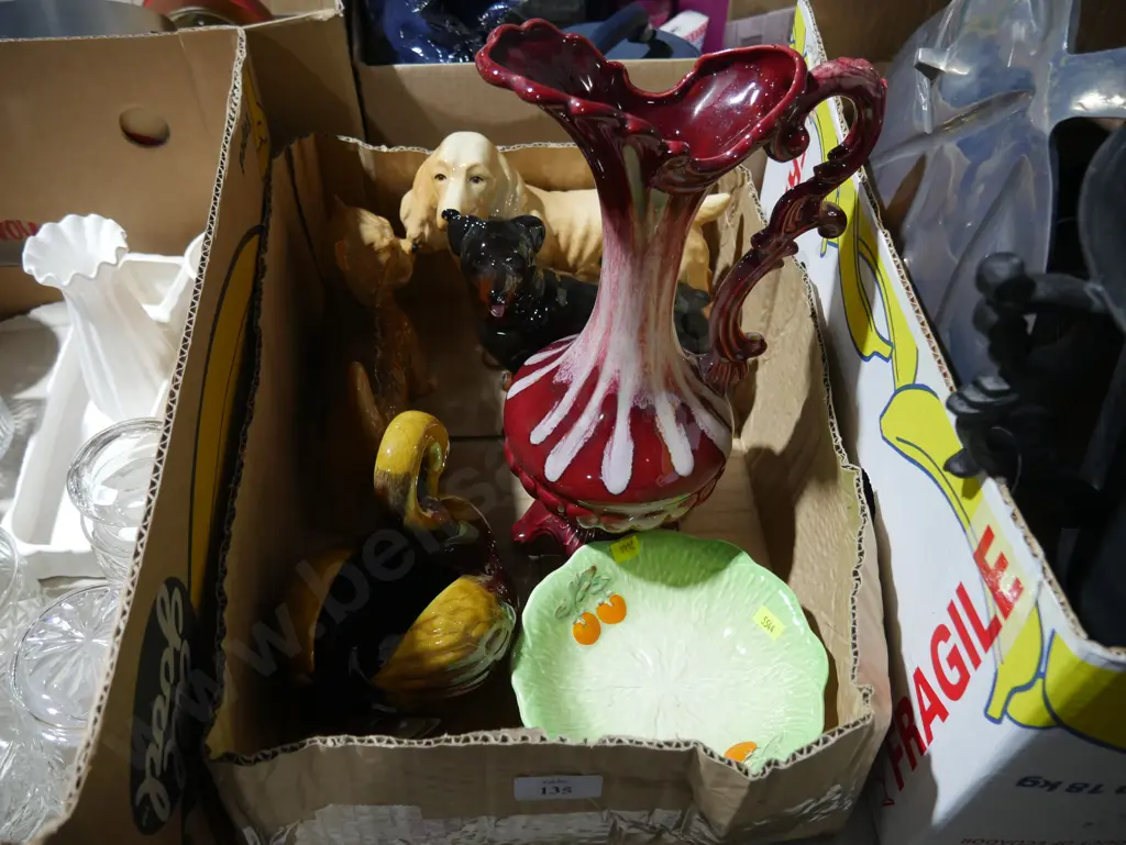 Dog ornaments, jug Image 1++