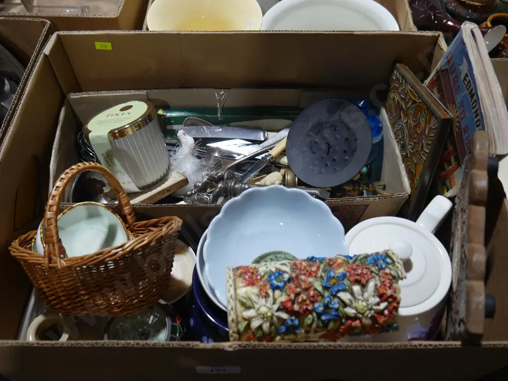 Cutlery teapot etc Image 1++