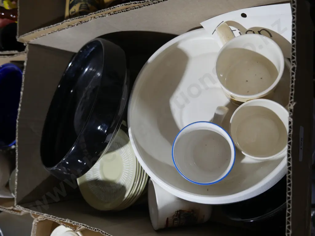 Cups , plates Image 1++