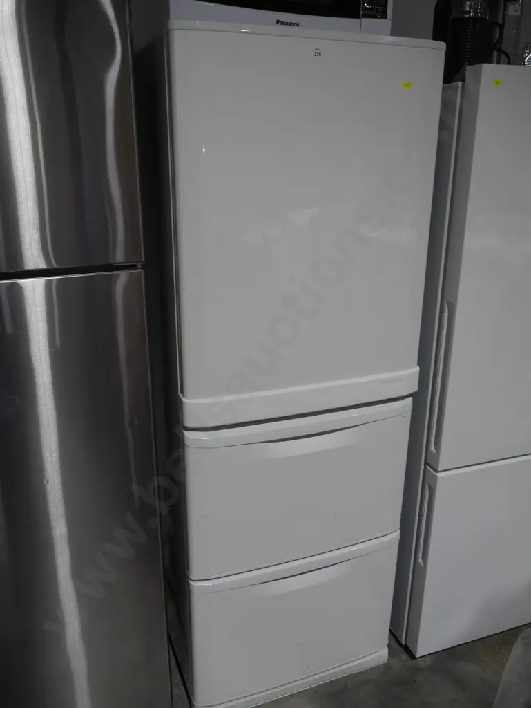 Mitsubishi fridge freezer Image 1++