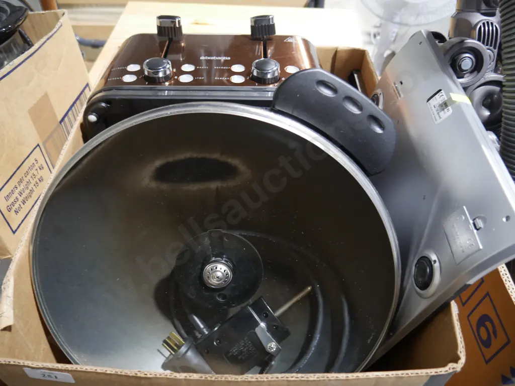 Electric wok toaster scales etc Image 1++