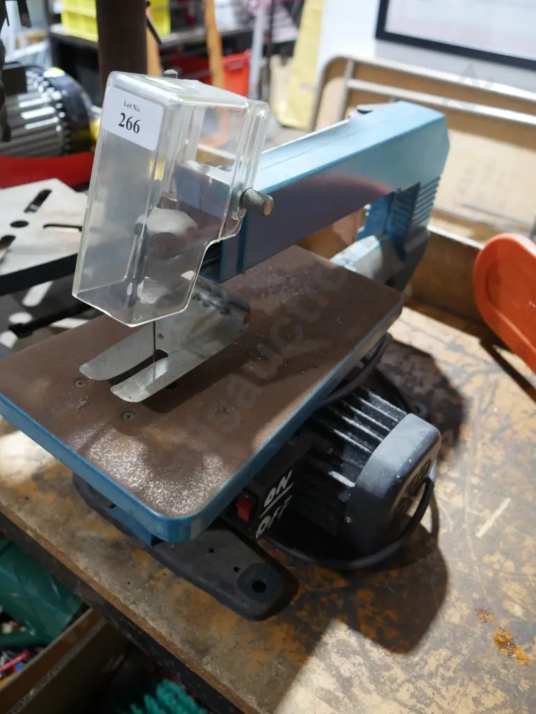 Powered hacksaw Image 1++