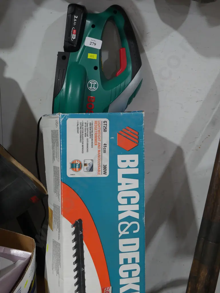 Hedge trimmer Image 1++