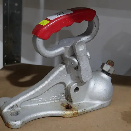 Tow ball hitch