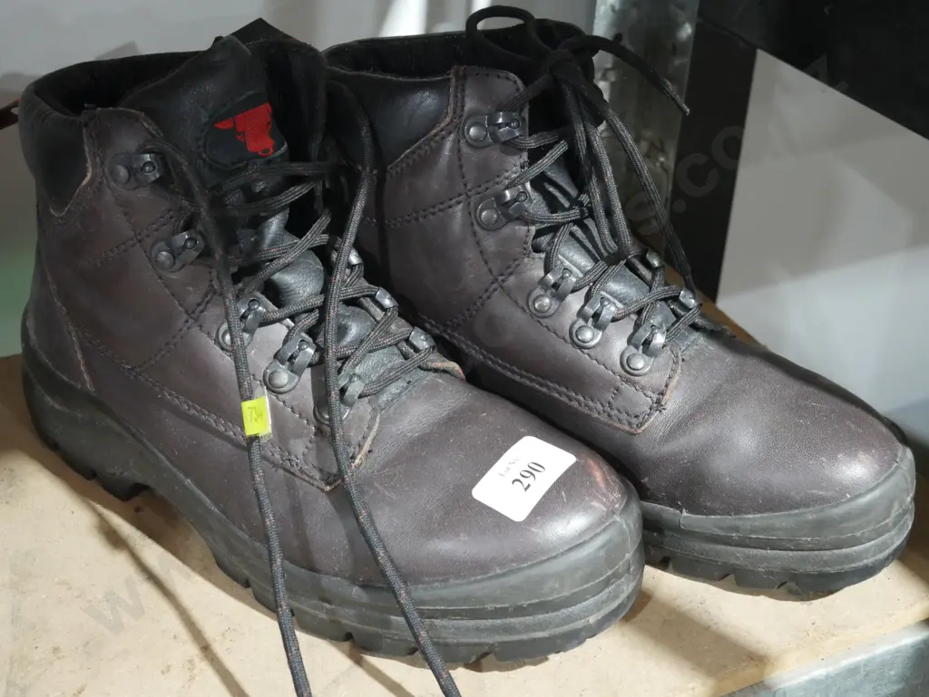 Steel cap boots size 6 Image 1++