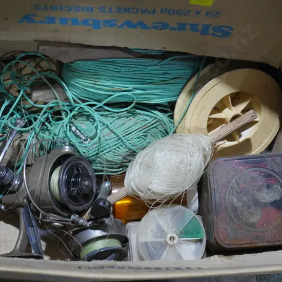 Fishing reels