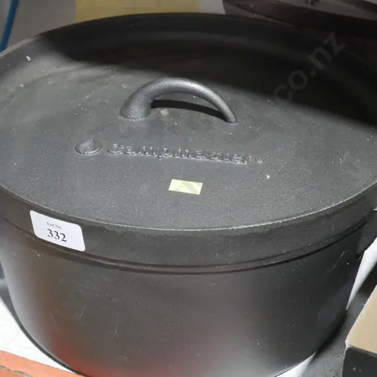 Cast iron Camp oven