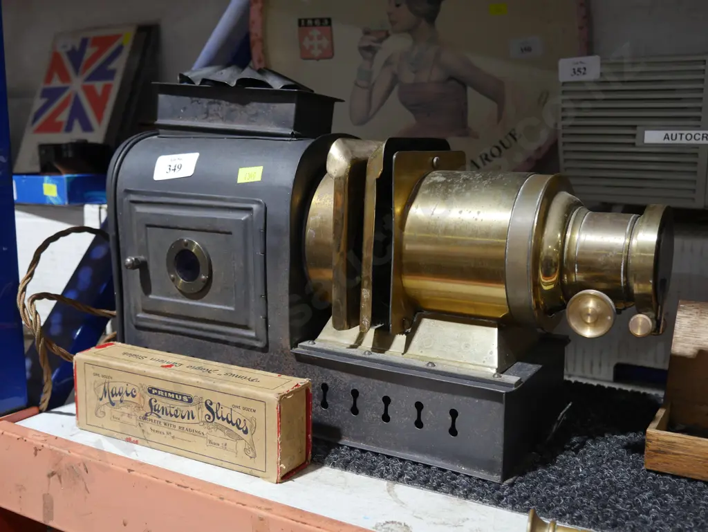 Old slide projector Image 1++