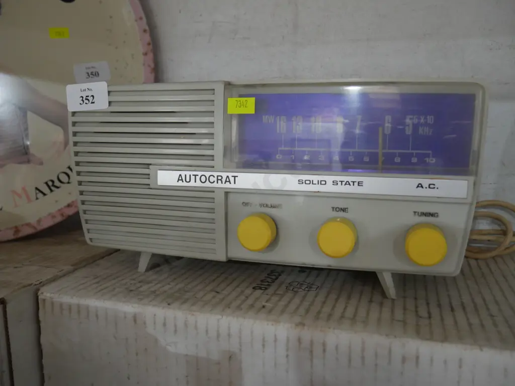 Autocrat radio Image 1++