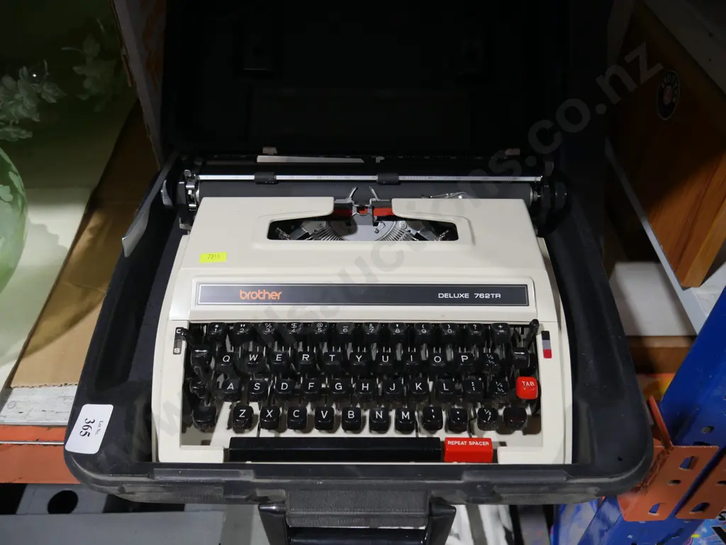 Brother typewriter Image 1++