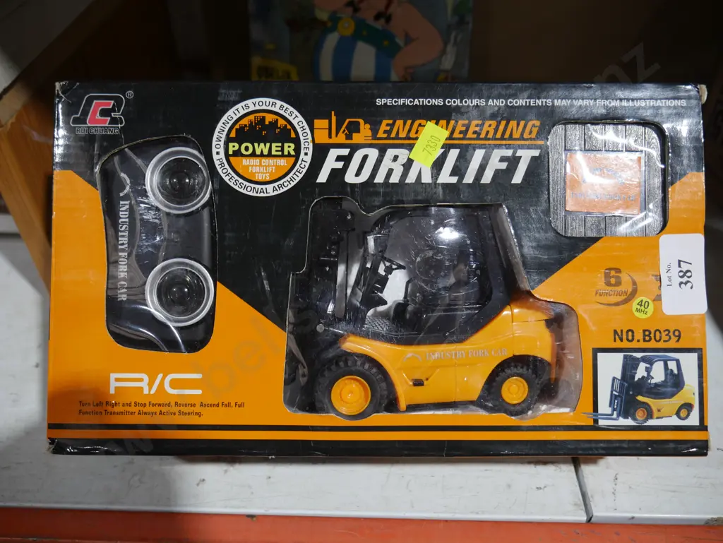 RC forklift Image 1++