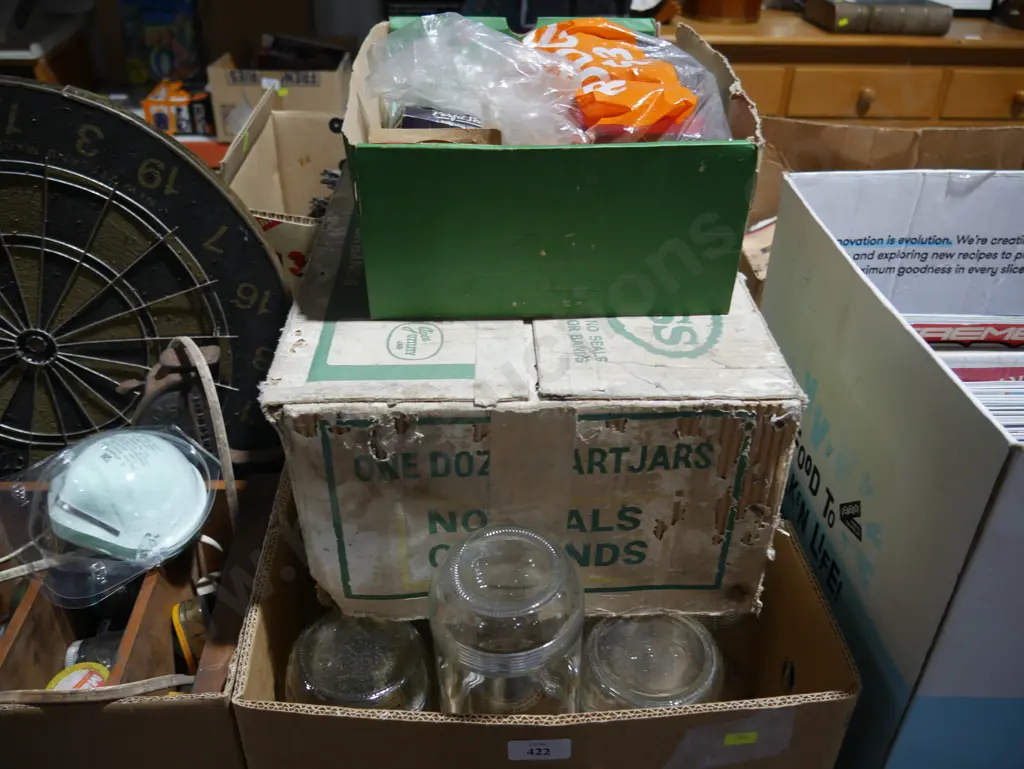 Preserving jars and caps Image 1++