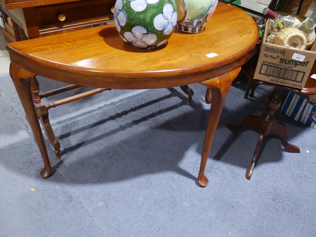 Hall table Image 1++
