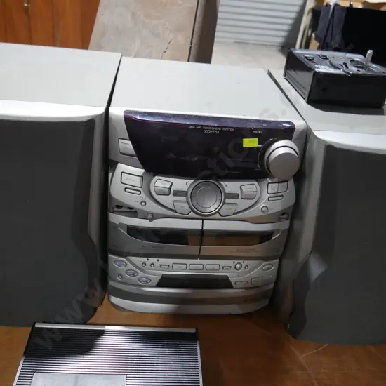 Kenwood stereo