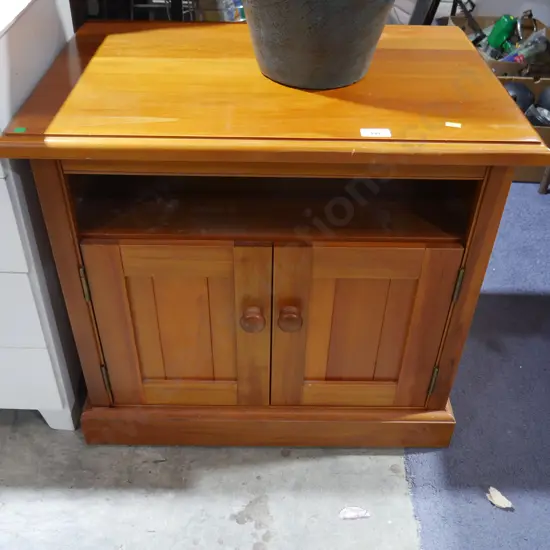 Tv cabinet