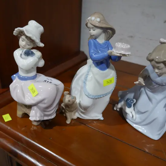 Nao figurines x3