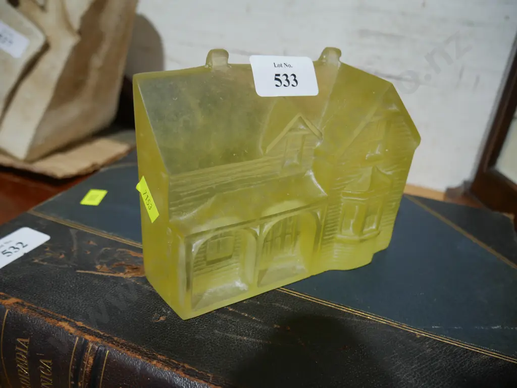 Glass house ornament Image 1++