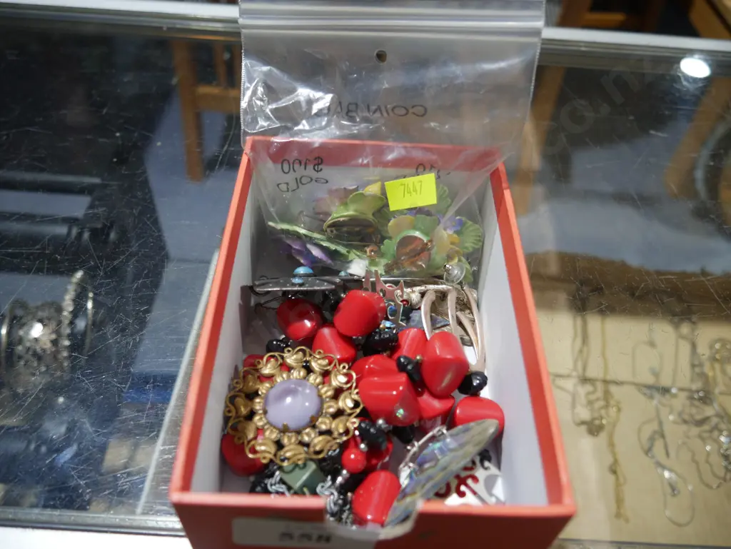 Jewellery Image 1++