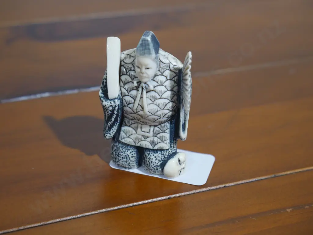 Ivory figure Image 1++