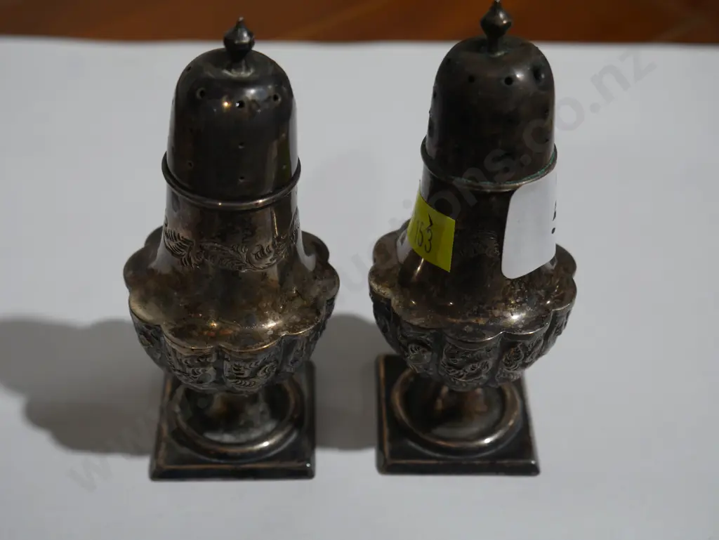 Pair silver condiments Image 1++